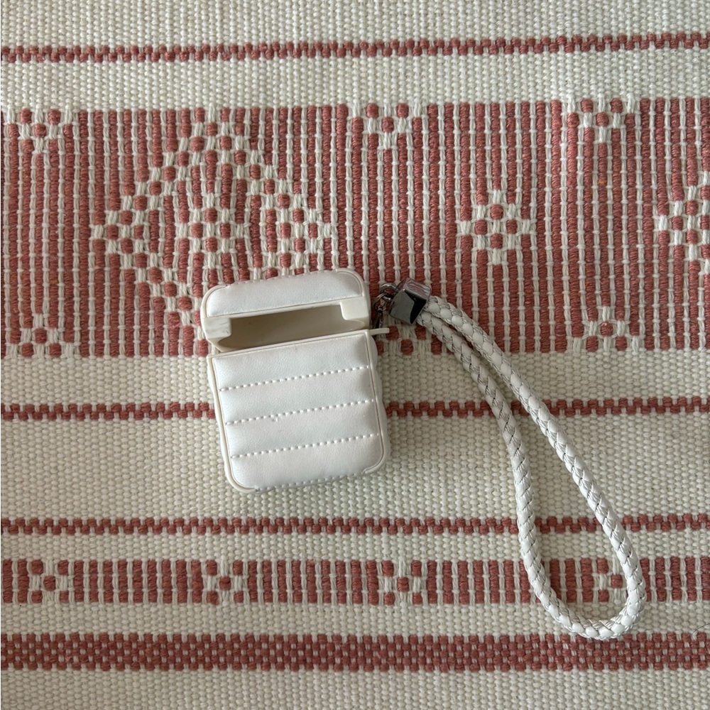 White Quilted AirPod Case